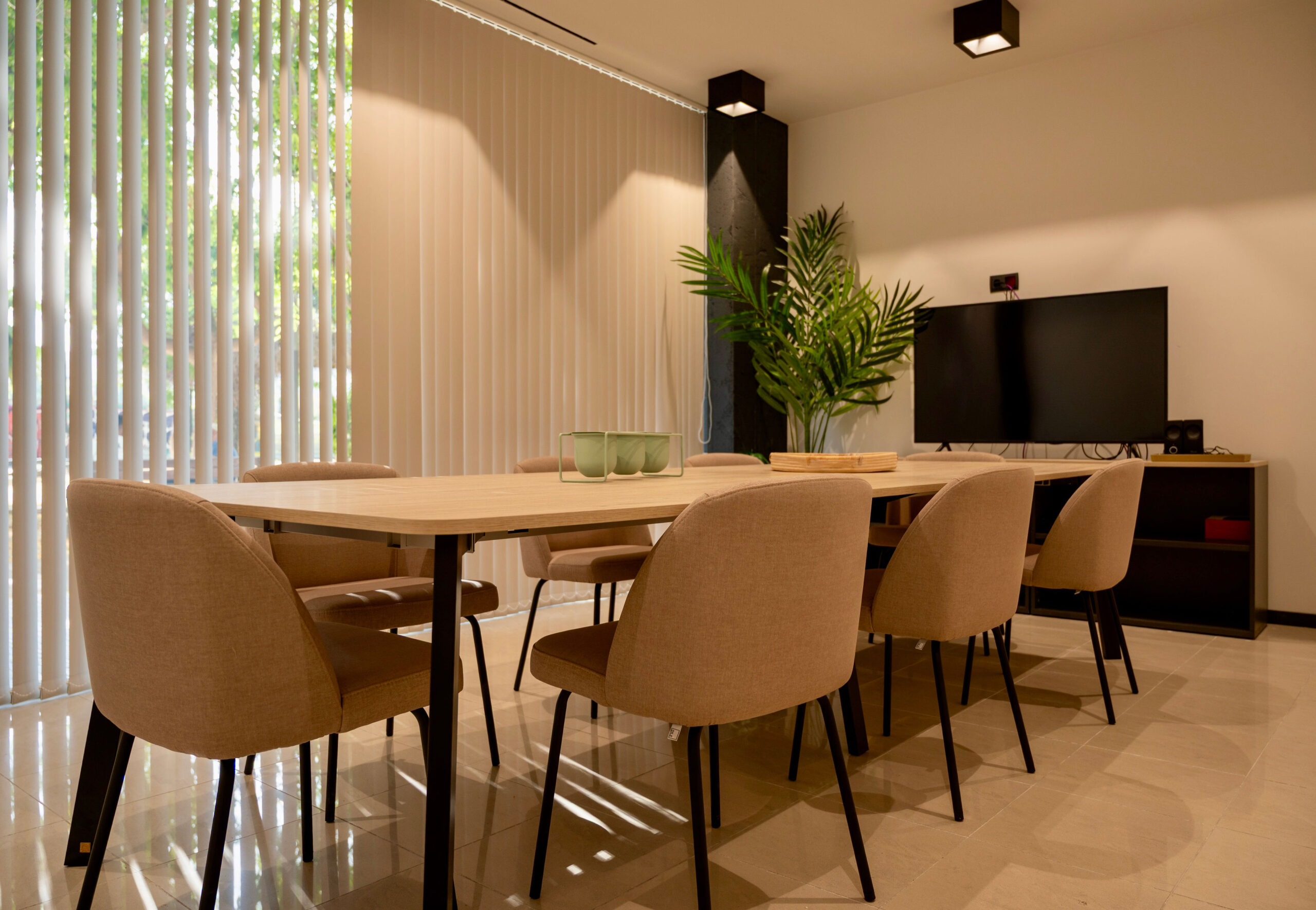 Reuniones Sala de reuniones en Ofigrup Coworking Ibiza
